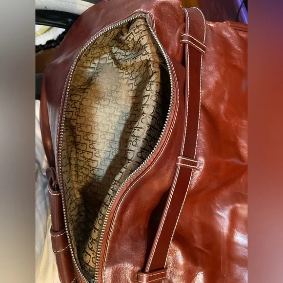 Dior Brown Leather Saddle Bag with Tan Accent - Picture 5 of 10